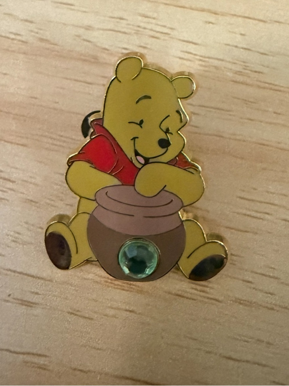 Disney Winnie the Pooh Bear Pin Trading August Gem Peridot Birthstone Pin